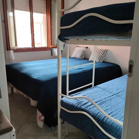 Completely Refurbished Flat Near The Apartment *